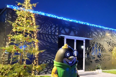 PRAZNIČNI ODPIRALNI ČAS 2025